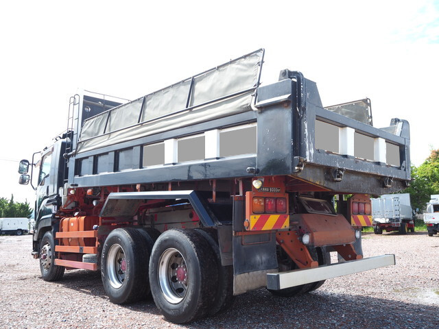 いすゞギガダンプ大型（10t）[写真02]