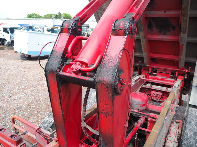 いすゞギガダンプ大型（10t）[写真27]