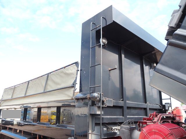 いすゞギガダンプ大型（10t）[写真30]