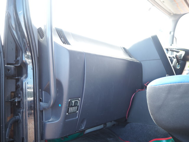 いすゞギガダンプ大型（10t）[写真32]