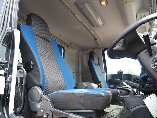 いすゞギガダンプ大型（10t）[写真34]