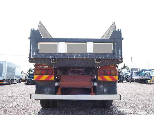 いすゞギガダンプ大型（10t）[写真04]