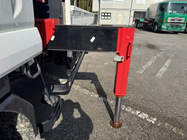 いすゞフォワードクレーン4段中型（4t）[写真18]