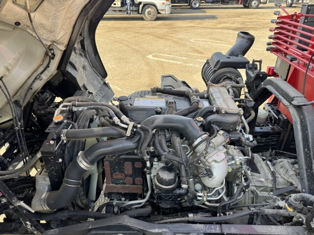 いすゞフォワードクレーン4段中型（4t）[写真34]