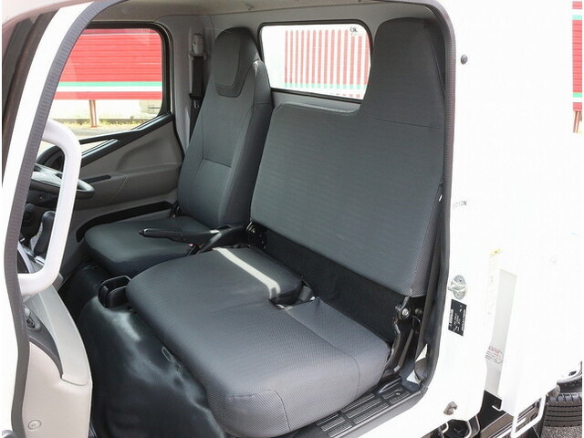 三菱キャンターダンプ小型（2t・3t）[写真10]