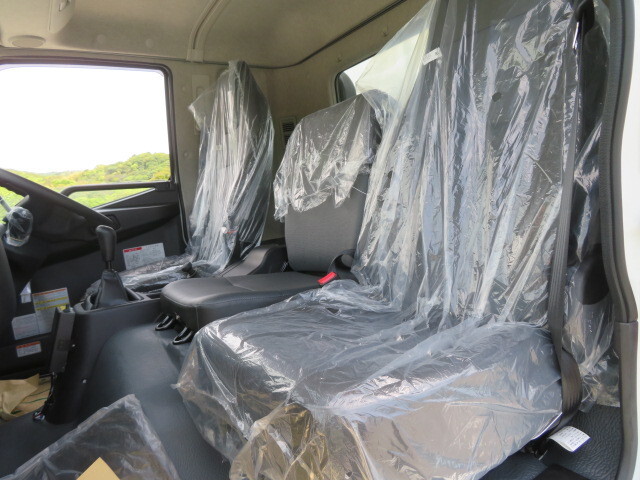 三菱ふそうファイターダンプ中型（4t）[写真11]