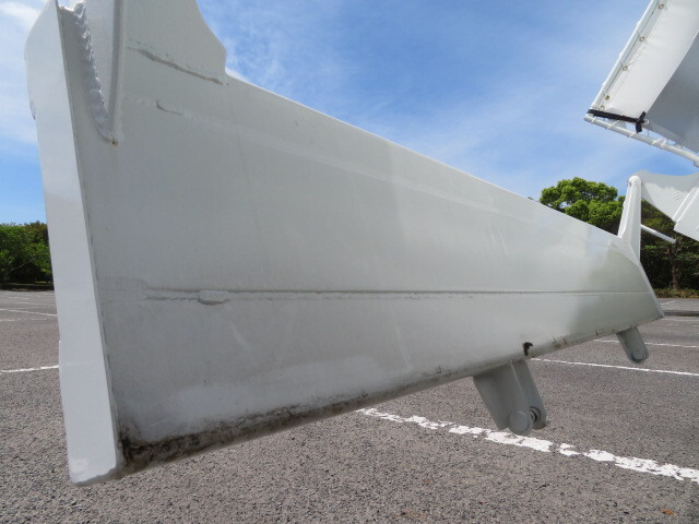 三菱ふそうファイターダンプ中型（4t）[写真22]