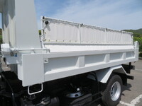 三菱ふそうファイターダンプ中型（4t）[写真24]