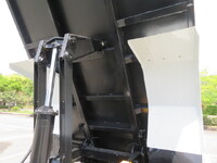 三菱ふそうファイターダンプ中型（4t）[写真37]