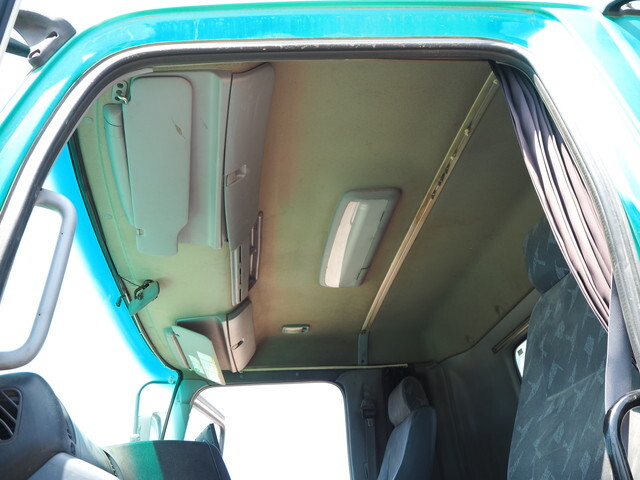 日野プロフィアコンテナ専用車大型（10t）[写真30]