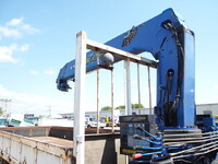 いすゞフォワードクレーン5段増トン（6t・8t）[写真23]