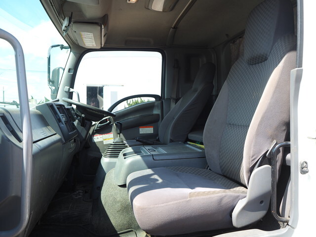 いすゞフォワードクレーン5段増トン（6t・8t）[写真33]