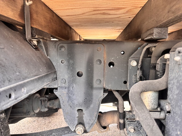 いすゞエルフ平ボディ小型（2t・3t）[写真14]