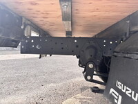 いすゞエルフ平ボディ小型（2t・3t）[写真16]