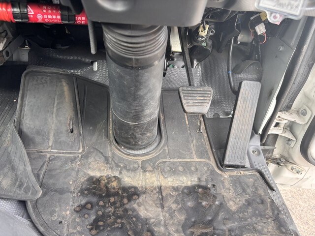 いすゞエルフ平ボディ小型（2t・3t）[写真29]