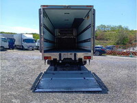 いすゞフォワード冷凍車（冷蔵車）中型（4t）[写真15]