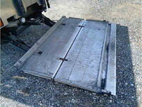 いすゞフォワード冷凍車（冷蔵車）中型（4t）[写真18]