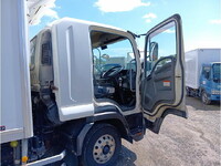 いすゞフォワード冷凍車（冷蔵車）中型（4t）[写真22]