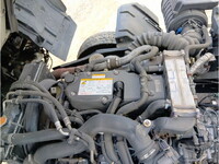 いすゞフォワード冷凍車（冷蔵車）中型（4t）[写真32]