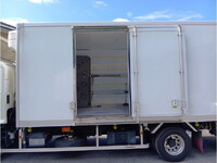 日野レンジャー冷凍車（冷蔵車）中型（4t）[写真14]