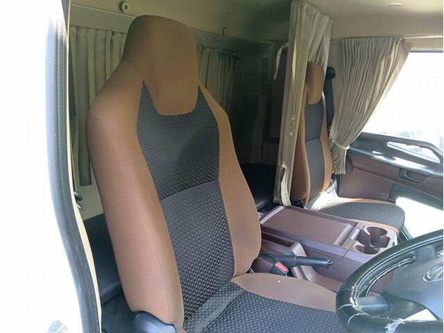 日野レンジャー冷凍車（冷蔵車）中型（4t）[写真14]