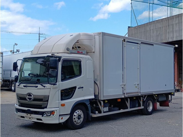 日野レンジャー冷凍車（冷蔵車）中型（4t）[写真03]