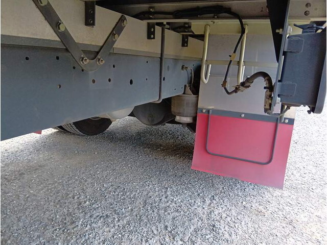 日野レンジャー冷凍車（冷蔵車）中型（4t）[写真36]