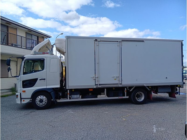 日野レンジャー冷凍車（冷蔵車）中型（4t）[写真06]