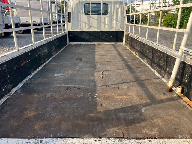 いすゞエルフ平ボディ小型（2t・3t）[写真12]