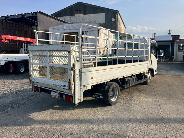 いすゞエルフ平ボディ小型（2t・3t）[写真02]