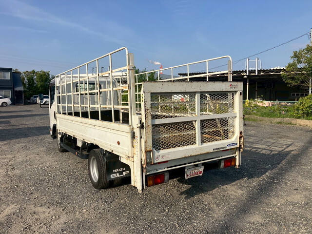 いすゞエルフ平ボディ小型（2t・3t）[写真04]