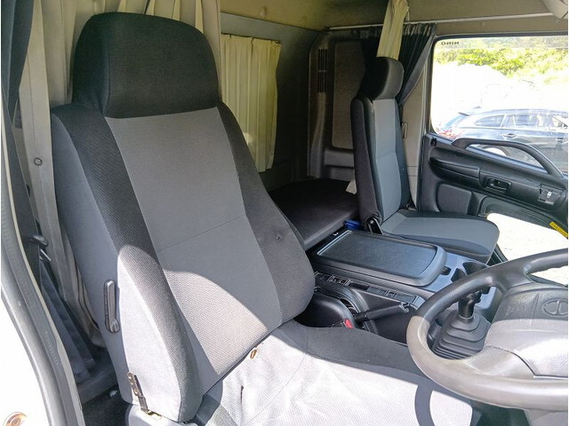 日野レンジャー冷凍車（冷蔵車）増トン（6t・8t）[写真20]