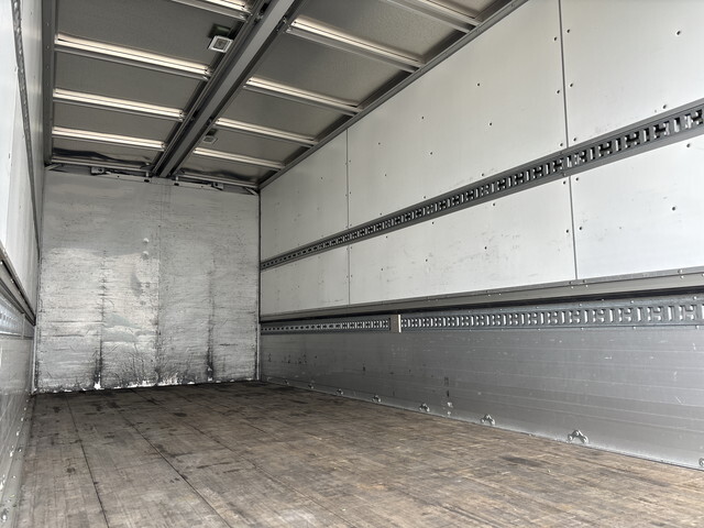 日野レンジャーアルミウイング中型（4t）[写真14]