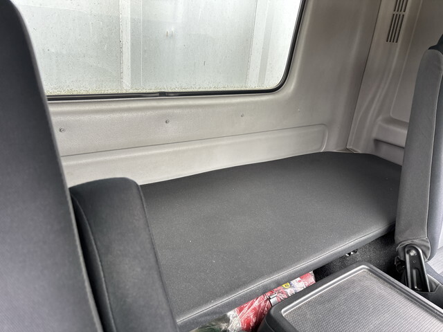 日野レンジャーアルミウイング中型（4t）[写真34]