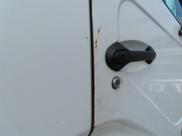 三菱ふそうファイターダンプ中型（4t）[写真12]