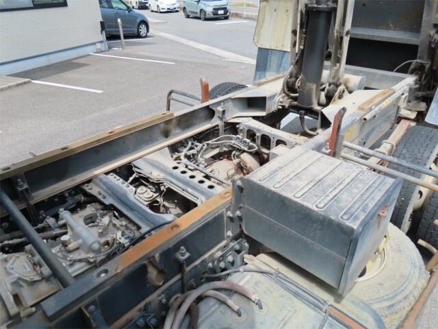 三菱ふそうファイターダンプ中型（4t）[写真38]