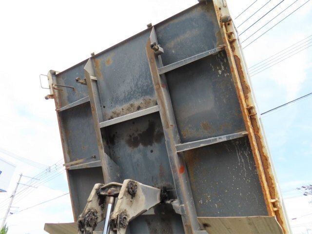 三菱ふそうファイターダンプ中型（4t）[写真39]