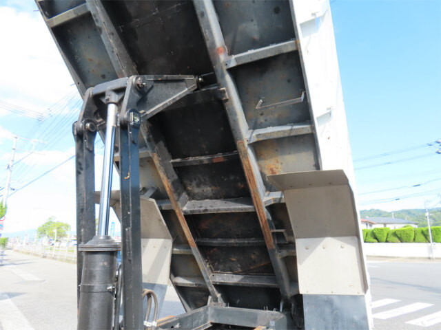 三菱ふそうファイター深ダンプ（土砂禁ダンプ）中型（4t）[写真39]