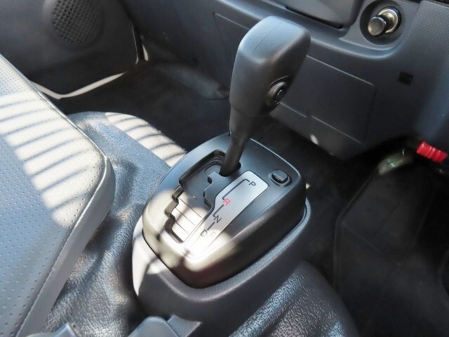 いすゞエルフダンプ小型（2t・3t）[写真13]