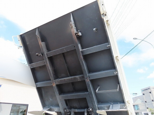 いすゞエルフダンプ小型（2t・3t）[写真33]