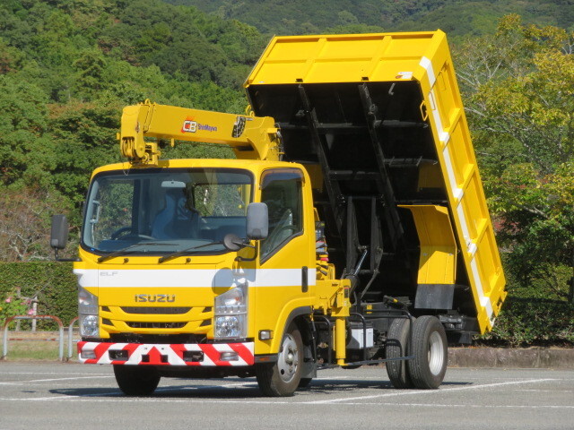 いすゞエルフダンプ・クレーン付小型（2t・3t）[写真01]