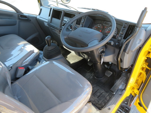 いすゞエルフダンプ・クレーン付小型（2t・3t）[写真12]