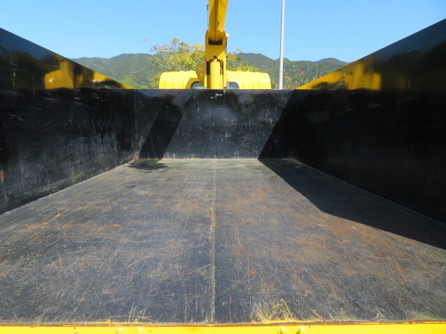 いすゞエルフダンプ・クレーン付小型（2t・3t）[写真14]