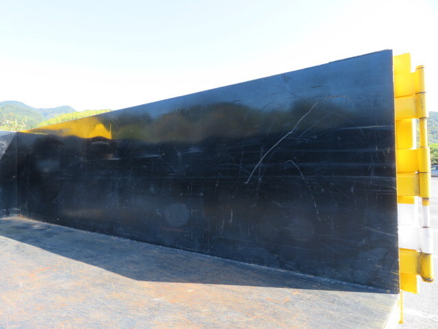 いすゞエルフダンプ・クレーン付小型（2t・3t）[写真16]