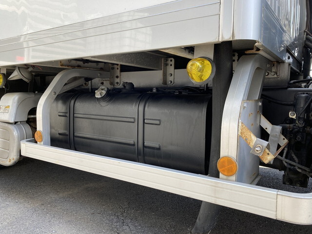 日野デュトロ冷凍車（冷蔵車）小型（2t・3t）[写真12]