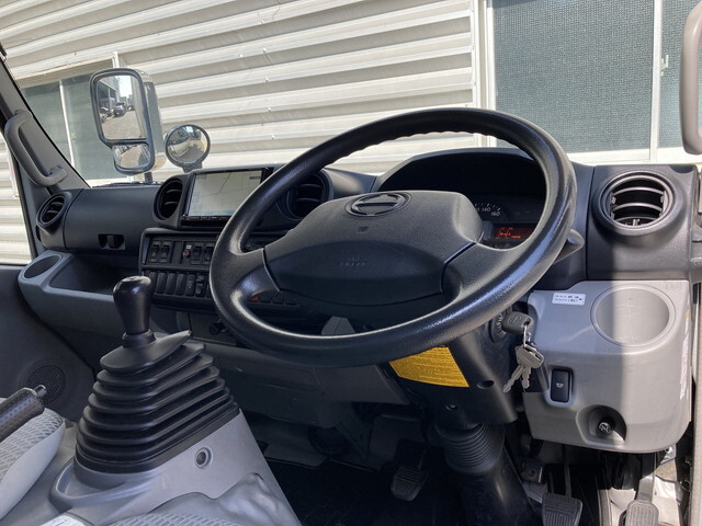 日野デュトロ冷凍車（冷蔵車）小型（2t・3t）[写真15]