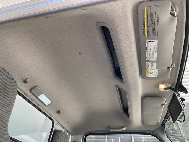 日野デュトロ冷凍車（冷蔵車）小型（2t・3t）[写真18]