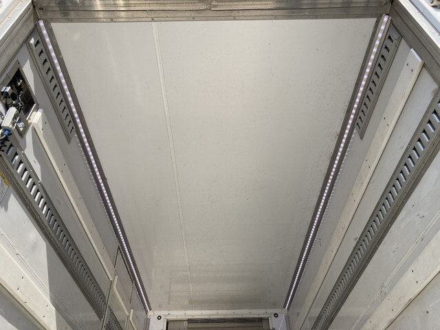 日野デュトロ冷凍車（冷蔵車）小型（2t・3t）[写真24]