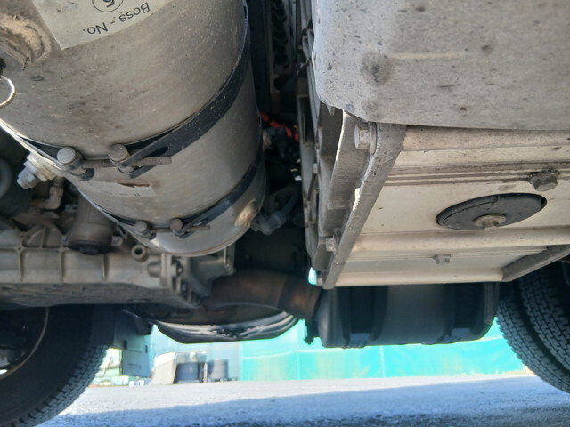 ボルボボルボFHトレーラーヘッド（トラクターヘッド）大型（10t）[写真30]