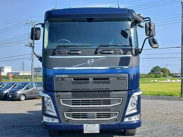 ボルボボルボFHトレーラーヘッド（トラクターヘッド）大型（10t）[写真04]